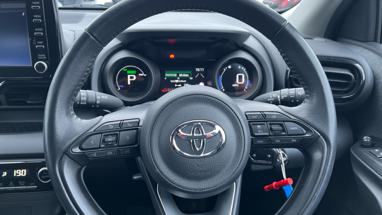 Toyota Yaris 1.5 Hybrid Design 5dr CVT Hybrid Hatchback